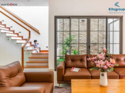 Cửa sổ mở hất 3 cánh 3 pha bo moi gioi han khong gian voi cua nhom tieu chuan chau au ket hop cung phu kien cmech 6216f207a01e6